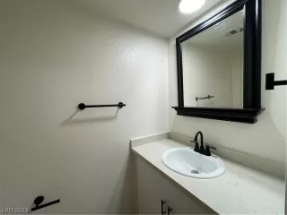 Photo #6: 2499287 Listing 