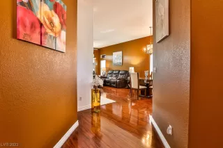 Photo #3: 2499330 Listing