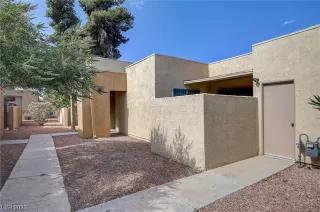 Photo #4: 2499337 Listing