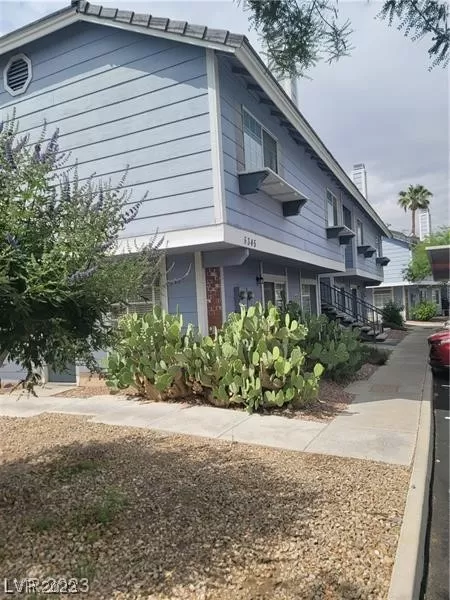 MLS: 2499372 Condo For Sale