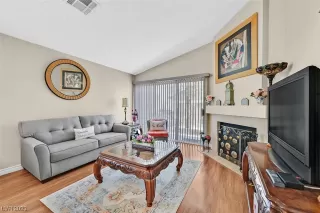 Photo #4: 2499378 Listing 