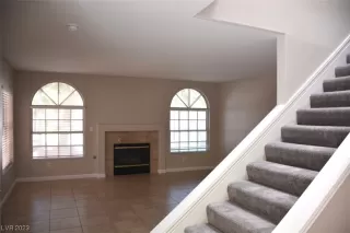 Photo #2: 2499405 Listing 