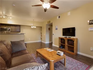 Photo #3: 2499410 Listing 