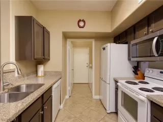 Photo #6: 2499410 Listing 