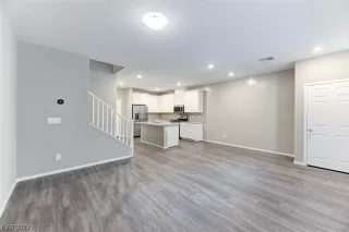 Photo #3: 2499447 Listing 