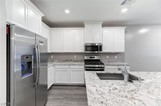 Photo #5: 2499447 Listing 