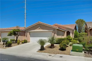 Photo #2: 2499450 Listing