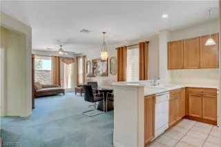 Photo #6: 2499450 Listing