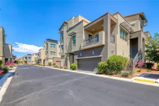 Photo #1: 2499479 Listing