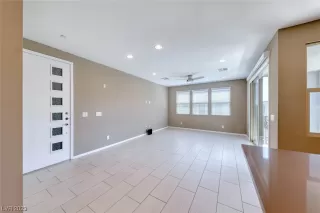 Photo #6: 2499479 Listing