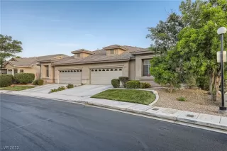 Photo #2: 2499486 Listing