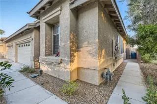 Photo #3: 2499486 Listing