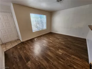 Photo #6: 2499540 Listing 