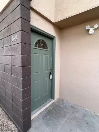 Photo #1: 2499543 Listing 