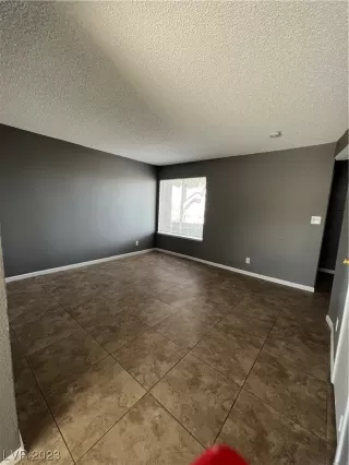 Photo #2: 2499543 Listing 