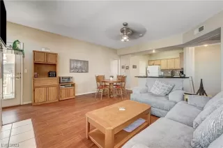Photo #6: 2499569 Listing