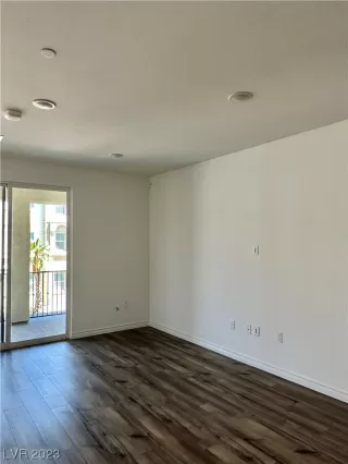 Photo #3: 2499586 Listing 