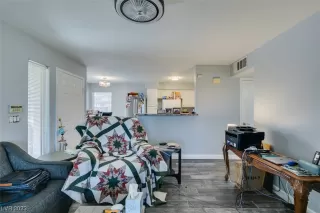 Photo #5: 2499621 Listing