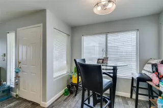 Photo #6: 2499621 Listing