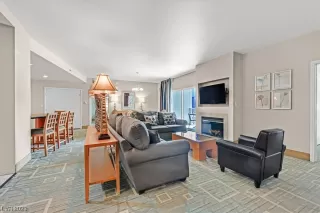 Photo #3: 2499623 Listing