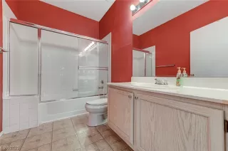 Photo #5: 2499675 Listing