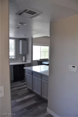 Photo #2: 2499712 Listing