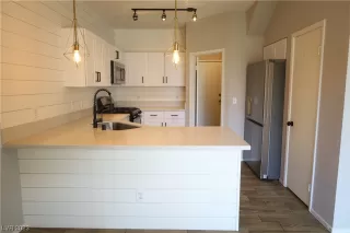 Photo #3: 2499713 Listing 