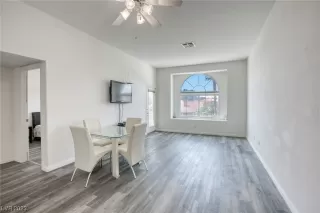 Photo #6: 2499749 Listing