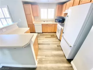 Photo #3: 2499754 Listing 