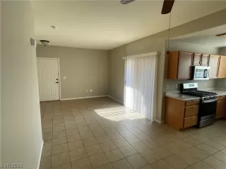 Photo #2: 2499755 Listing 