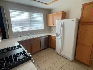 Photo #4: 2499755 Listing 