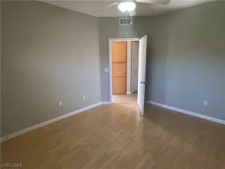 Photo #6: 2499755 Listing 