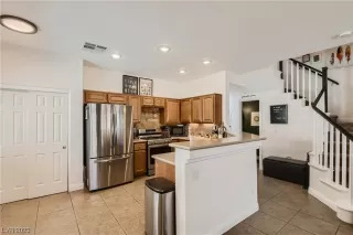 Photo #1: 2499756 Listing