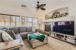 Photo #2: 2499756 Listing