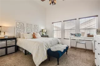 Photo #6: 2499756 Listing