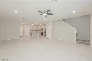 Photo #2: 2499791 Listing 