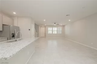 Photo #4: 2499791 Listing 