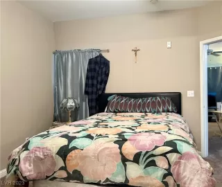 Photo #5: 2499848 Listing 