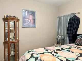 Photo #6: 2499848 Listing 