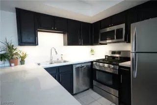 Photo #3: 2499853 Listing 