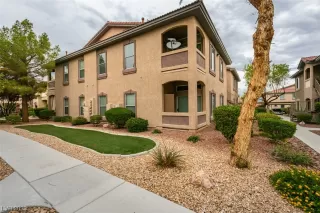 Photo #2: 2499871 Listing 