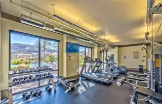 Photo #1: 2499892 Listing 