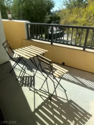 Photo #3: 2499892 Listing 