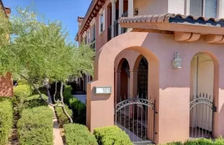 Photo #1: 2499902 Listing 