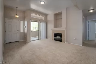 Photo #3: 2499952 Listing