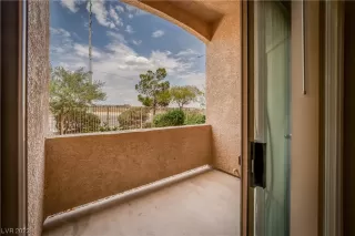 Photo #6: 2499952 Listing