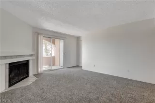 Photo #2: 2499968 Listing 