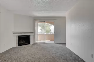 Photo #4: 2499968 Listing 