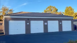 Photo #5: 2499982 Listing