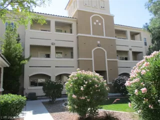 Photo #1: 2499984 Listing 